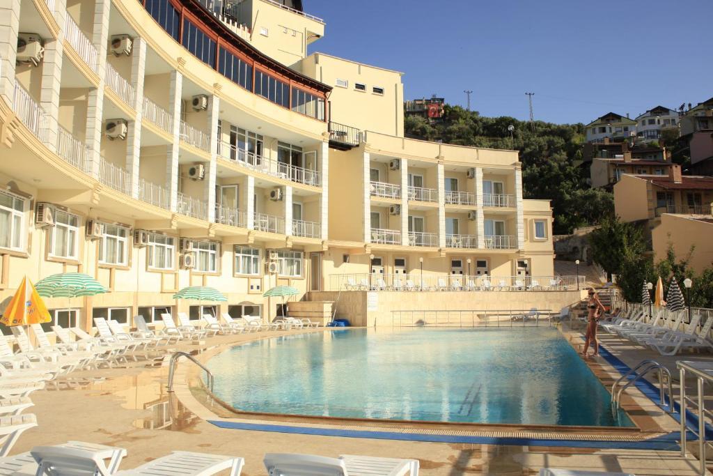 Dogalya Hotel Муданья Екстер'єр фото
