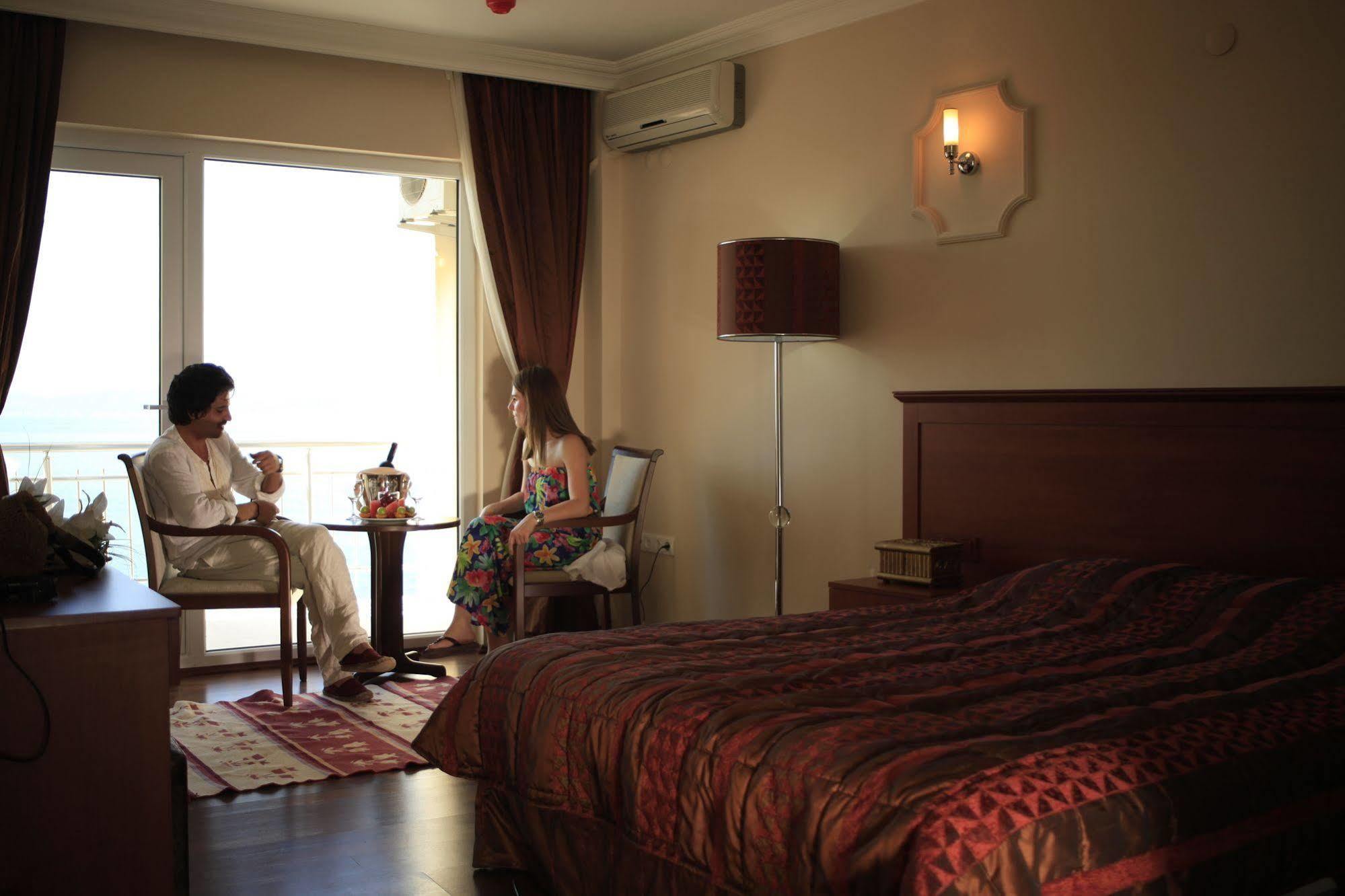 Dogalya Hotel Муданья Екстер'єр фото